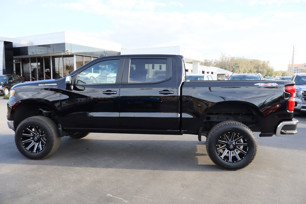 Used 2025 Chevrolet Silverado 1500 LT image 5
