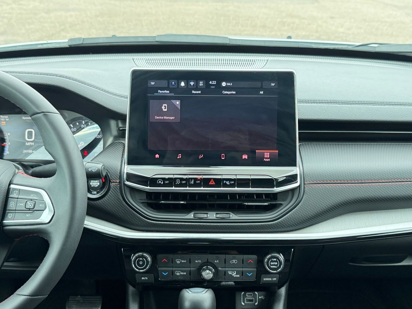 Used 2025 Jeep Compass Trailhawk image 21