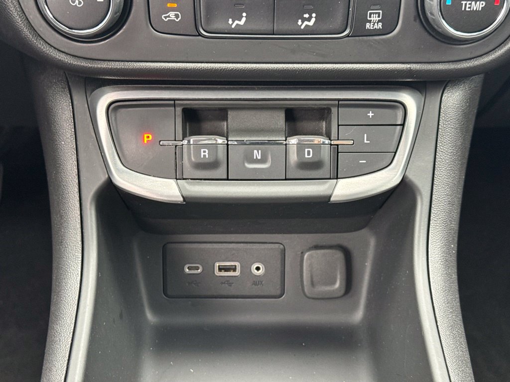 Used 2024 GMC Terrain SLE AWD/4WD image 23