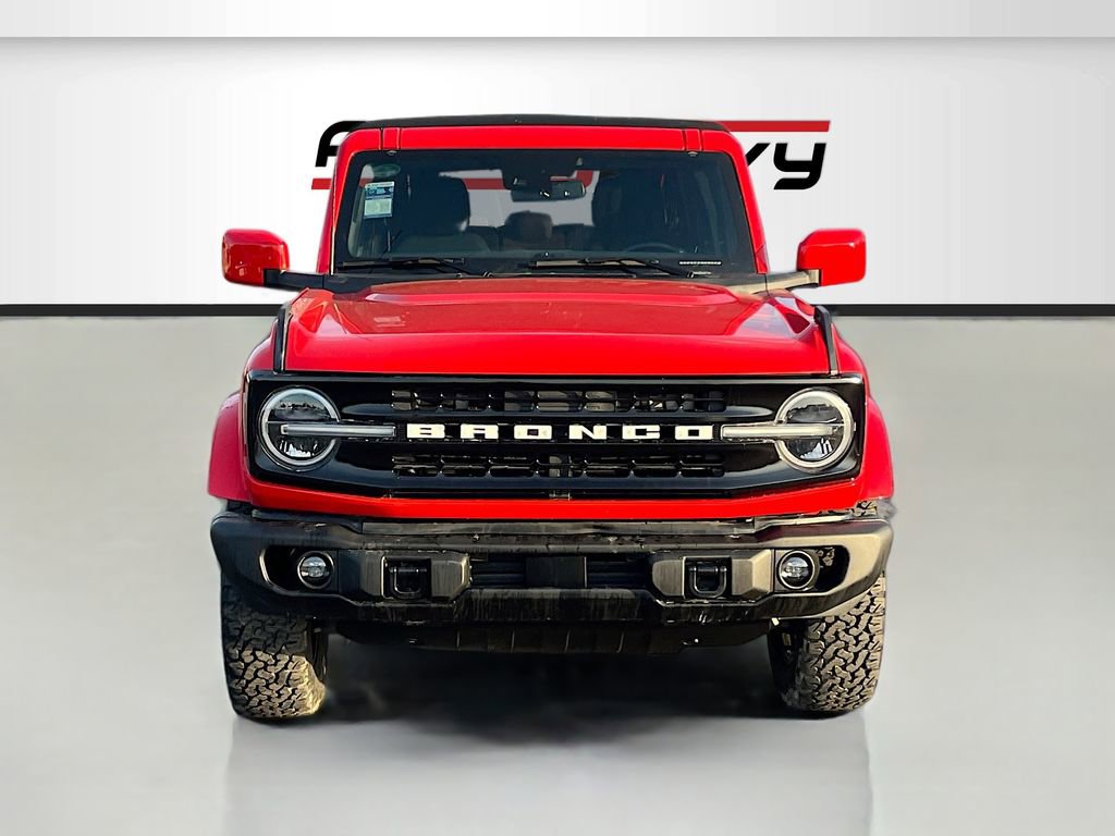 Used 2022 Ford Bronco Outer Banks AWD/4WD image 2