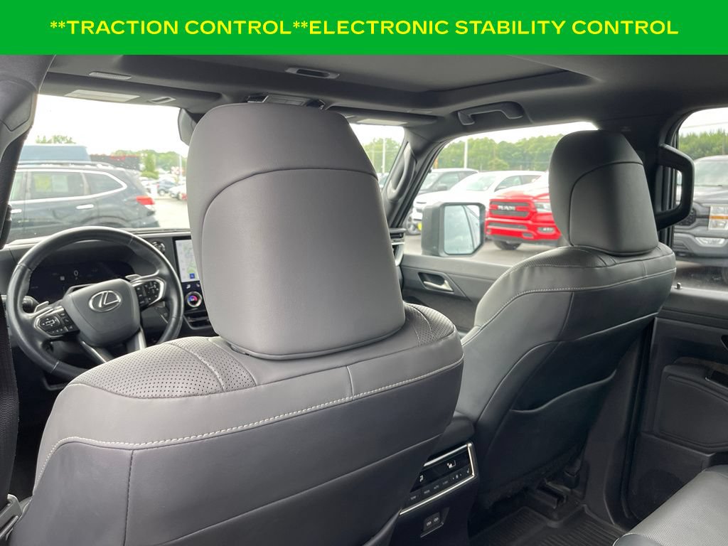 Used 2024 Lexus GX 550 w/ Accessory Package (2T) AWD/4WD image 15