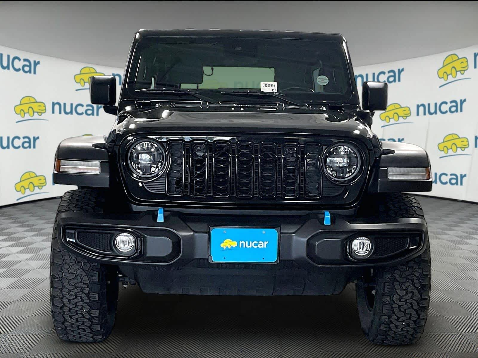 Used 2024 Jeep Wrangler Unlimited AWD/4WD image 2