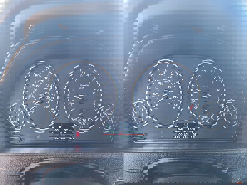 Used 2018 BMW 320i Sedan w/ Convenience Package image 26