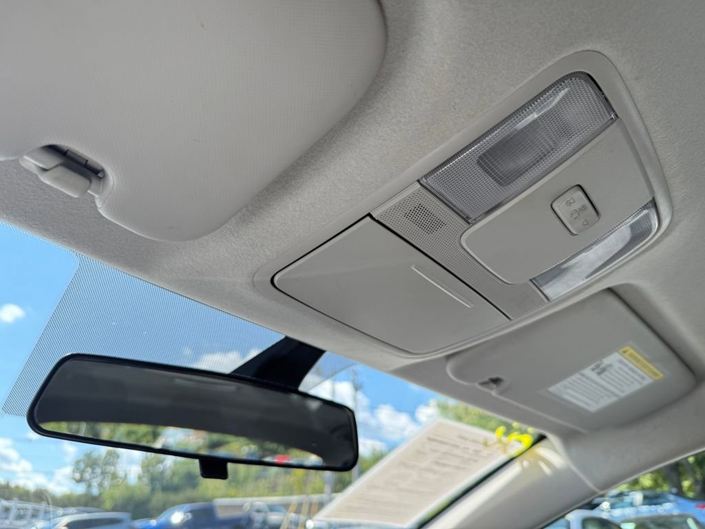 Used 2023 Kia Forte LXS image 32