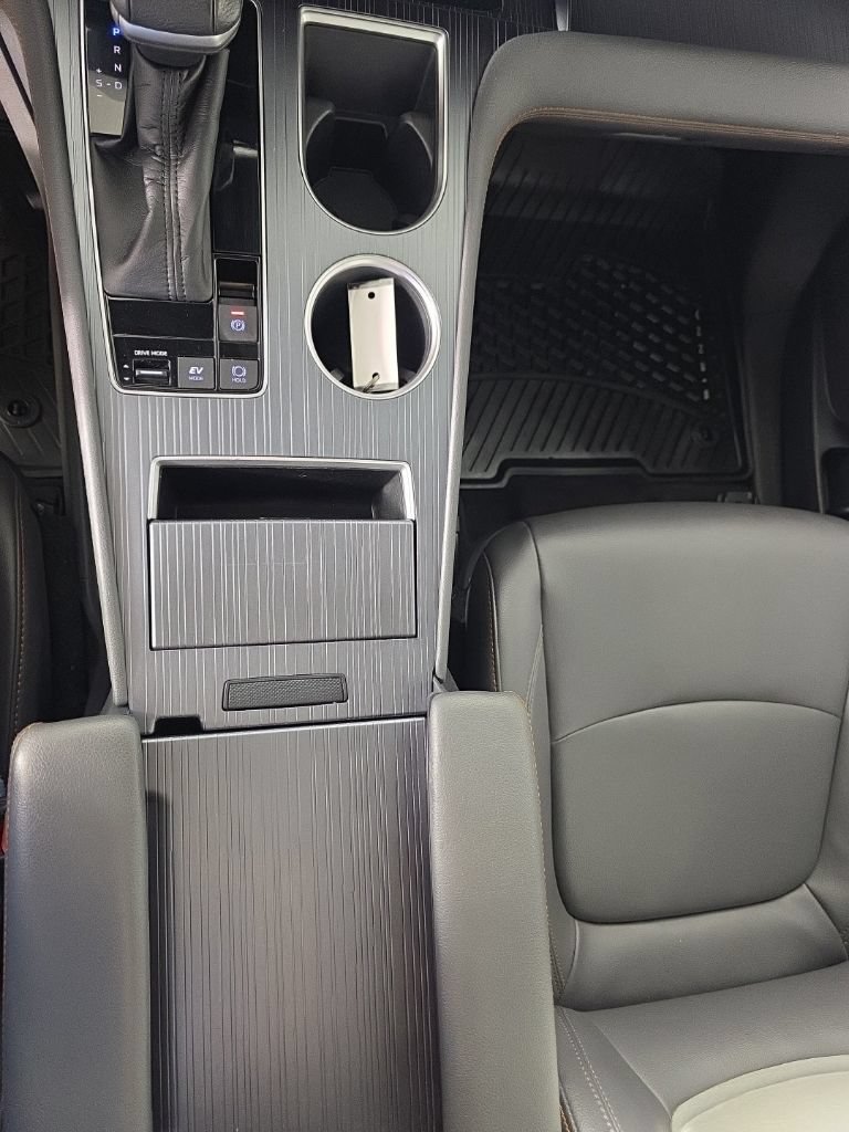 Used 2022 Toyota Sienna XSE AWD/4WD image 21