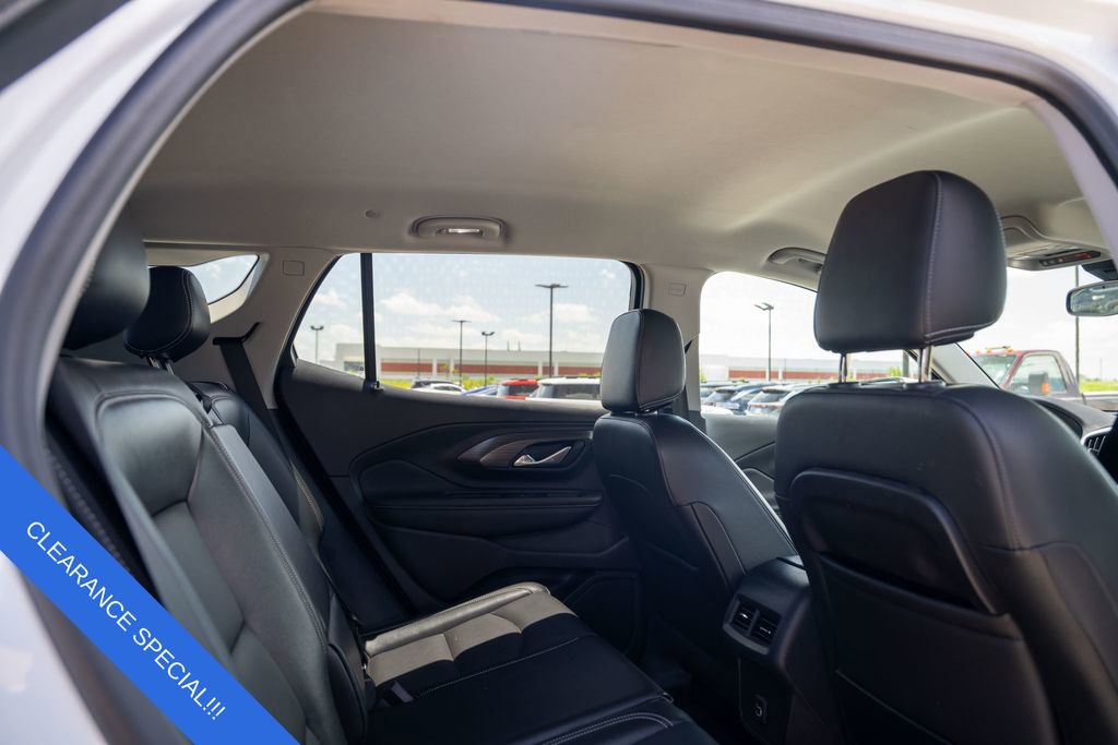 Used 2022 GMC Terrain SLT image 14