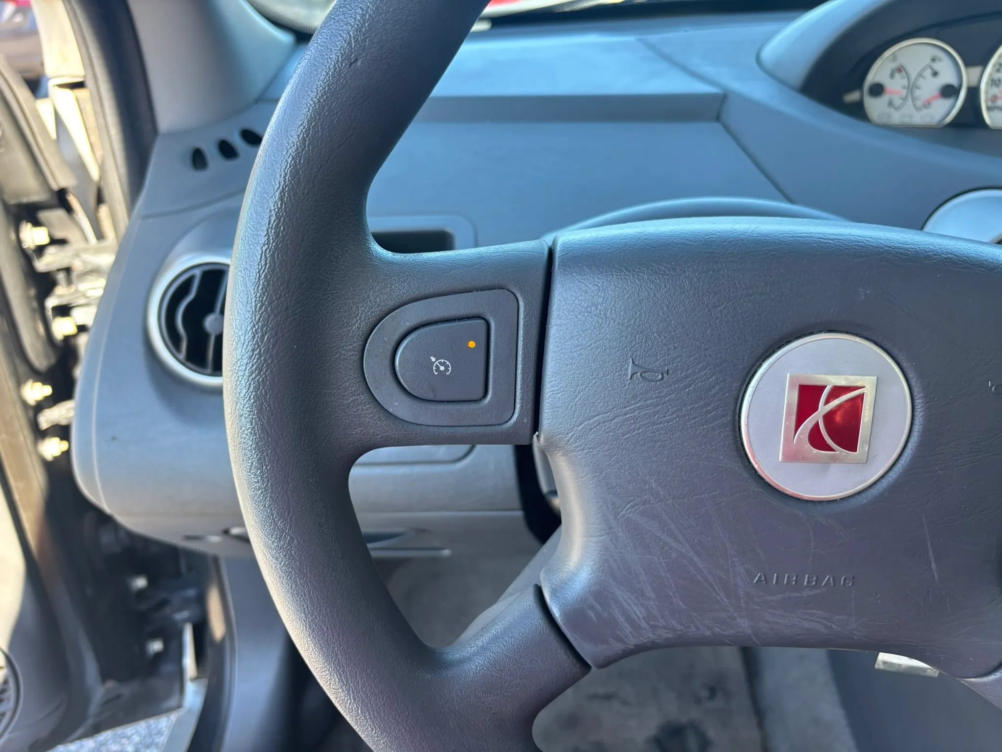 Used 2007 Saturn ION Level 3 w/ Enhanced Performance Pkg FWD image 9