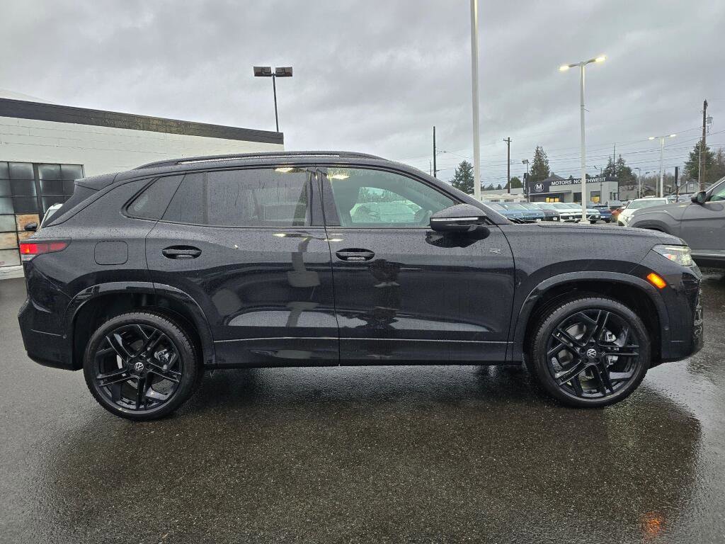 New 2026 Volkswagen Tiguan SE R-Line image 3