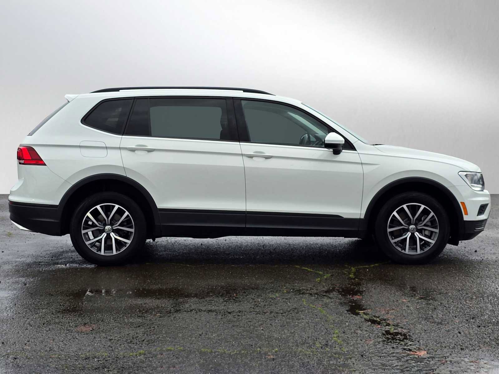 Used 2021 Volkswagen Tiguan S image 2