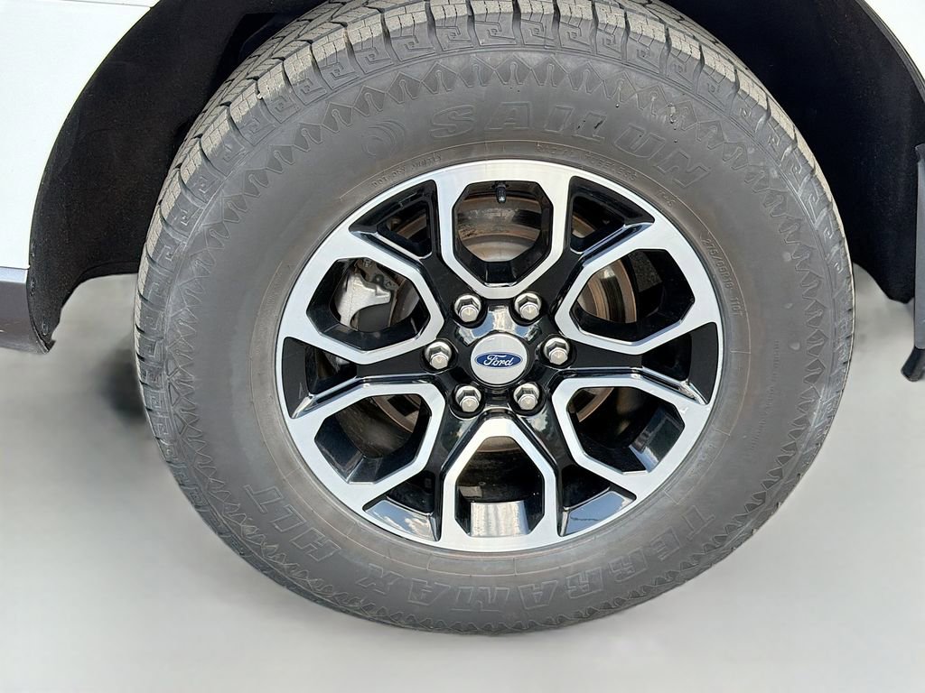 Used 2022 Ford Expedition XLT image 10