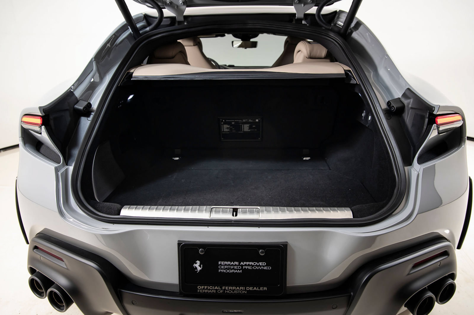 Certified 2025 Ferrari Purosangue AWD/4WD image 37