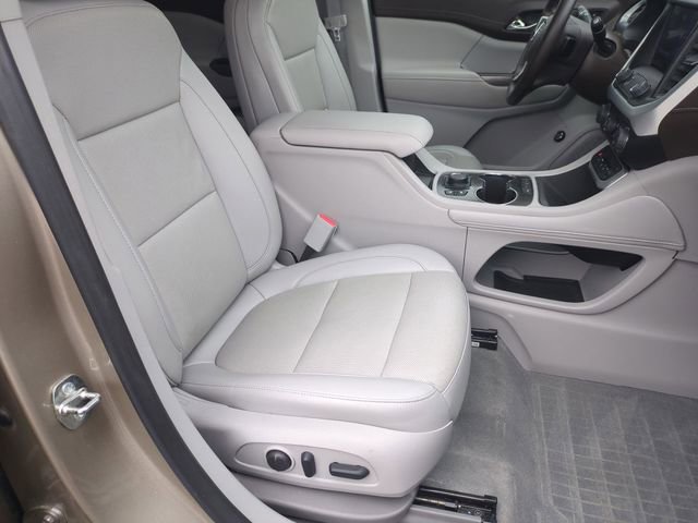 Used 2023 GMC Acadia SLT w/ Technology Package AWD/4WD image 18