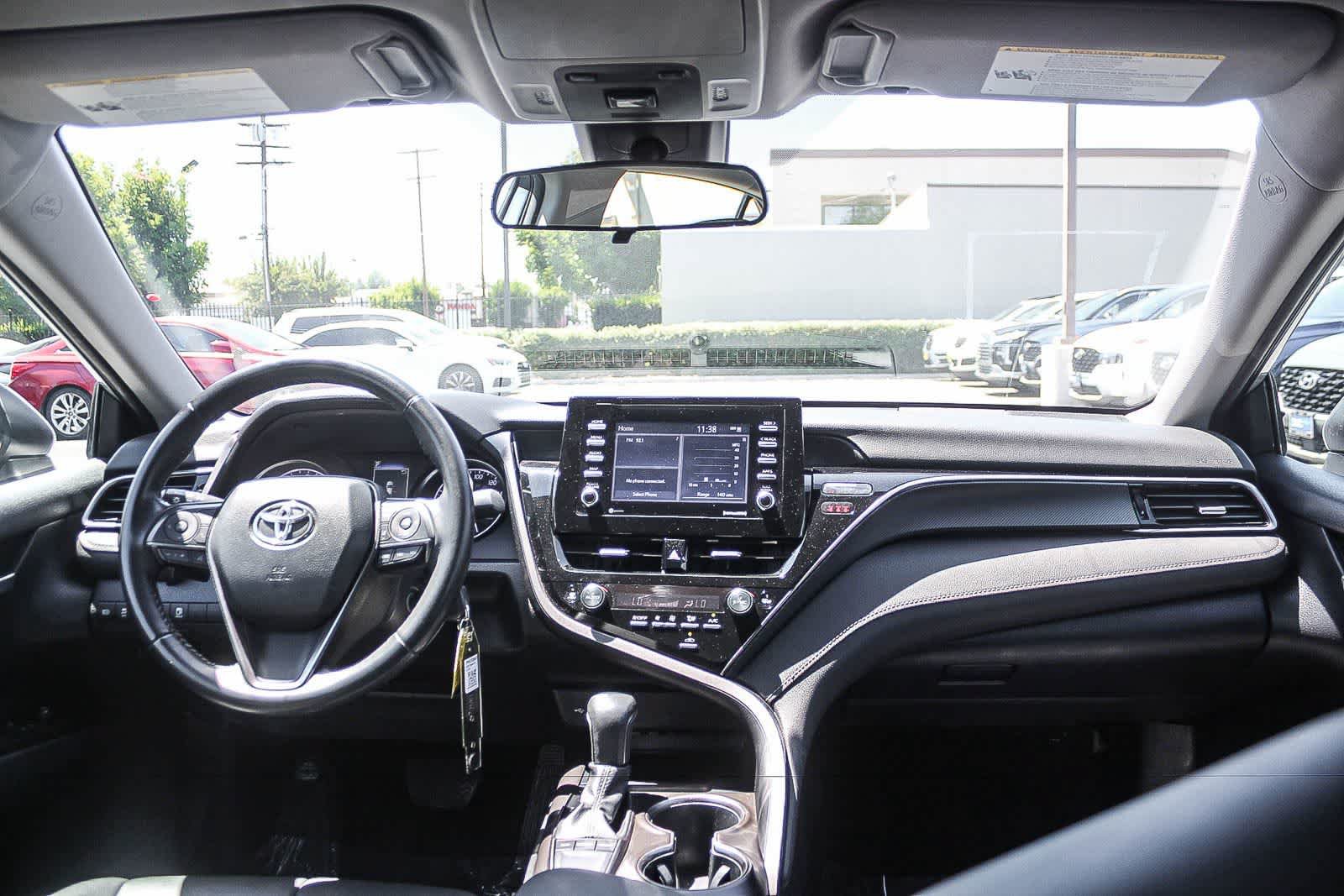 Used 2023 Toyota Camry SE FWD image 16