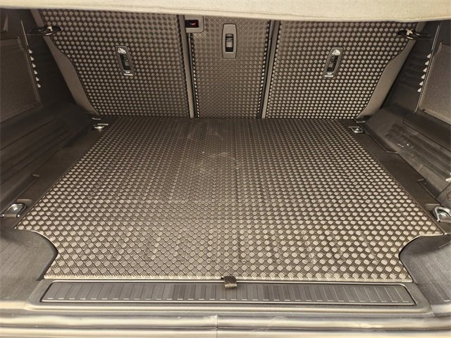 New 2026 Land Rover Defender 110 S image 22