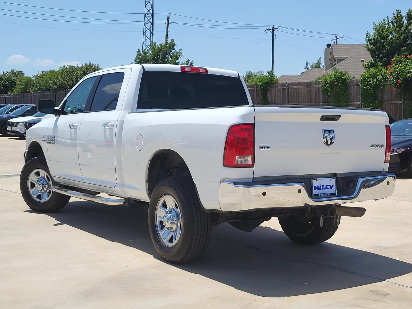 Used 2017 RAM 2500 SLT AWD/4WD image 3