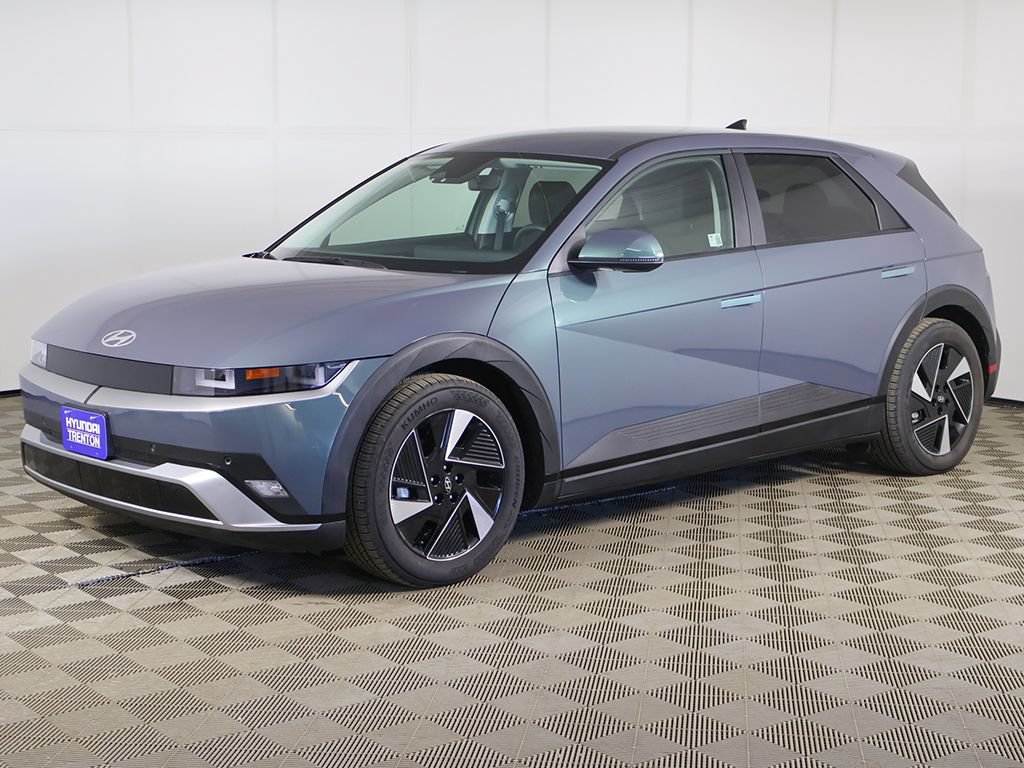 Used 2025 Hyundai Ioniq 5 SE AWD/4WD image 8