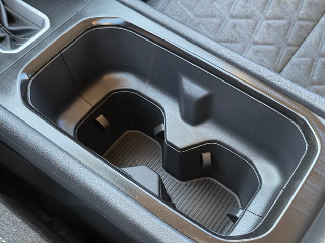 Used 2025 Nissan Kicks SV w/ Illumination Package image 36