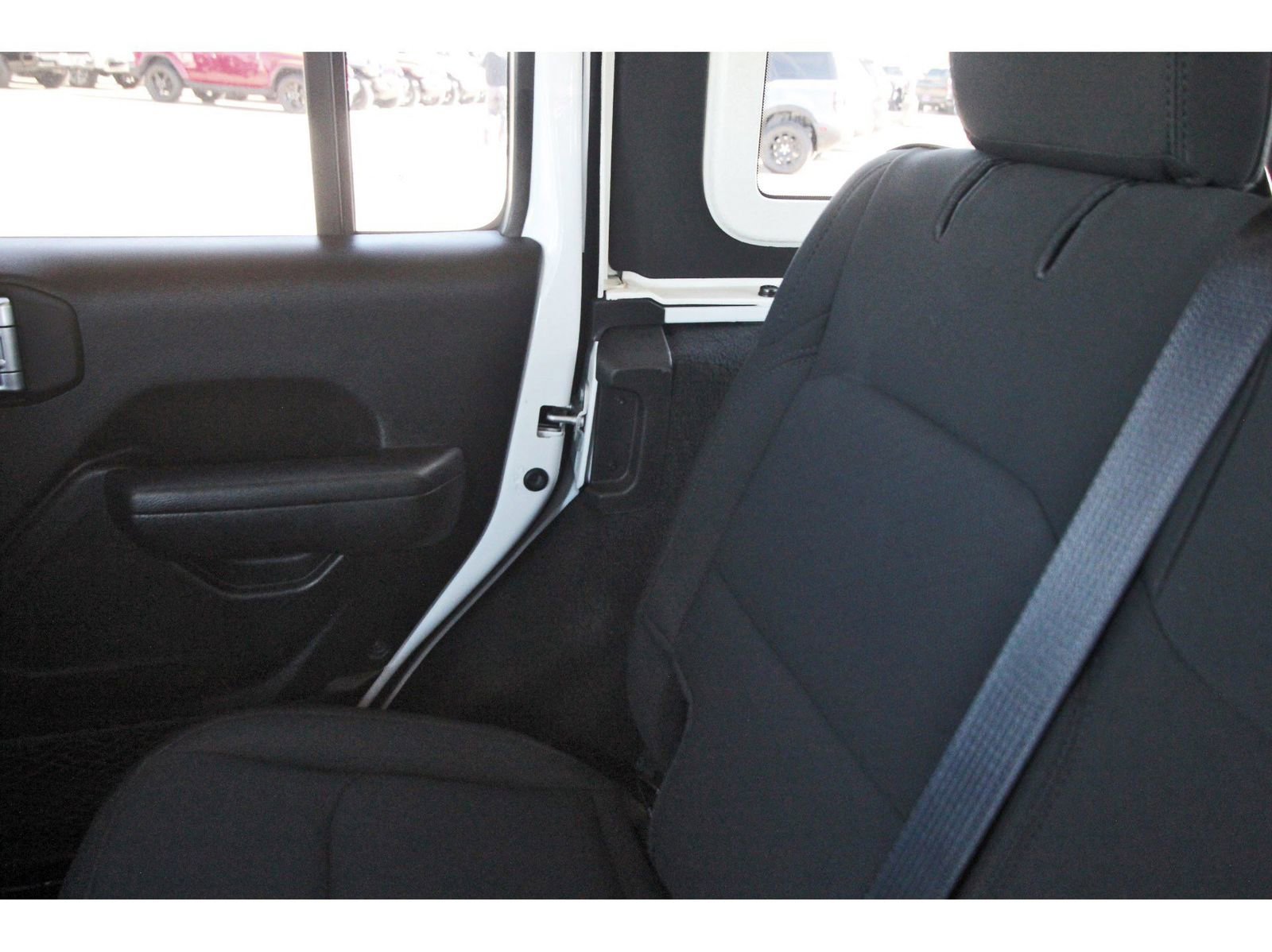 Used 2022 Jeep Wrangler Unlimited Sport image 14