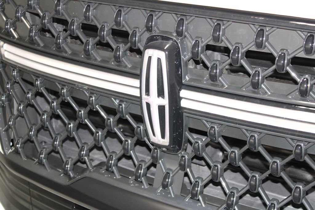 New 2025 Lincoln Navigator Reserve w/ Jet Appearance Package image 65