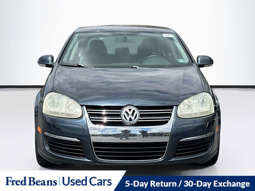 Used 2009 Volkswagen Jetta SE FWD image 2