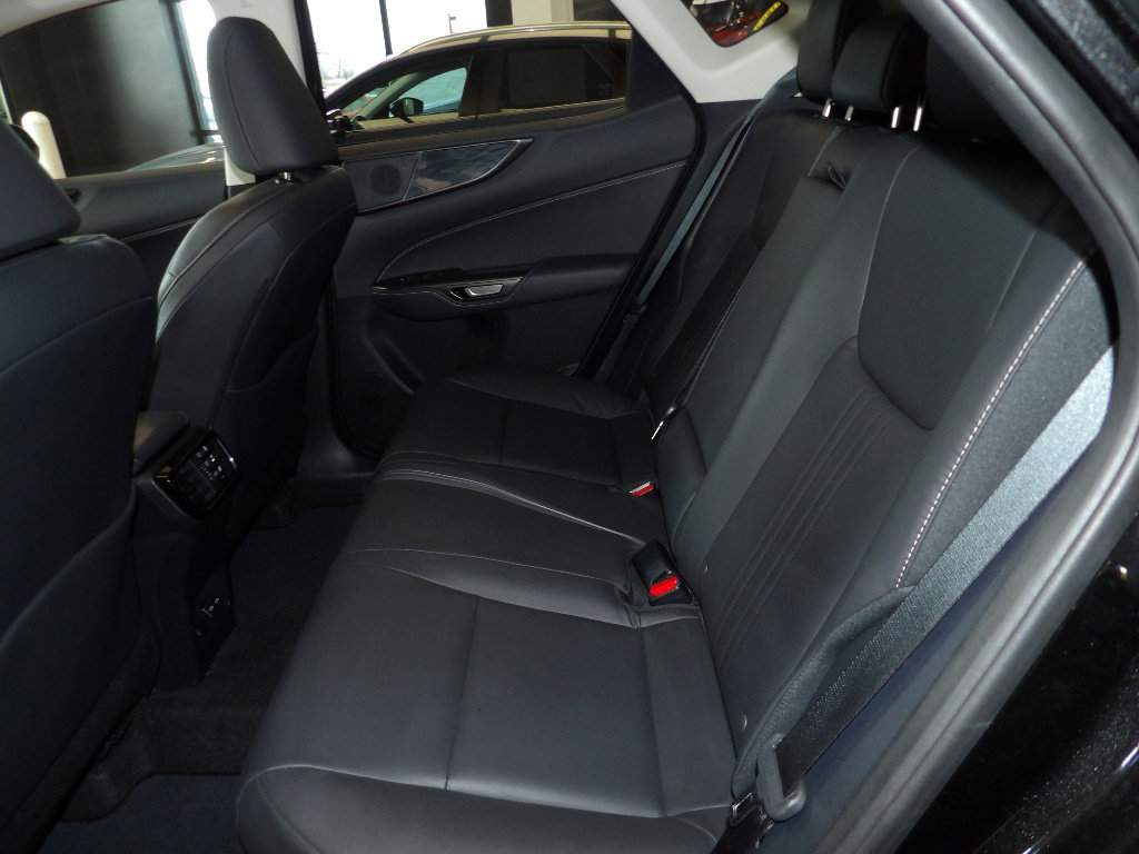 Used 2024 Lexus NX 350h AWD image 23