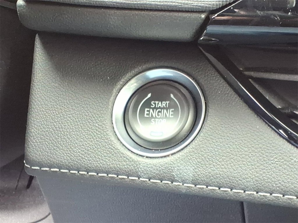 Used 2025 Buick Enclave Preferred image 16