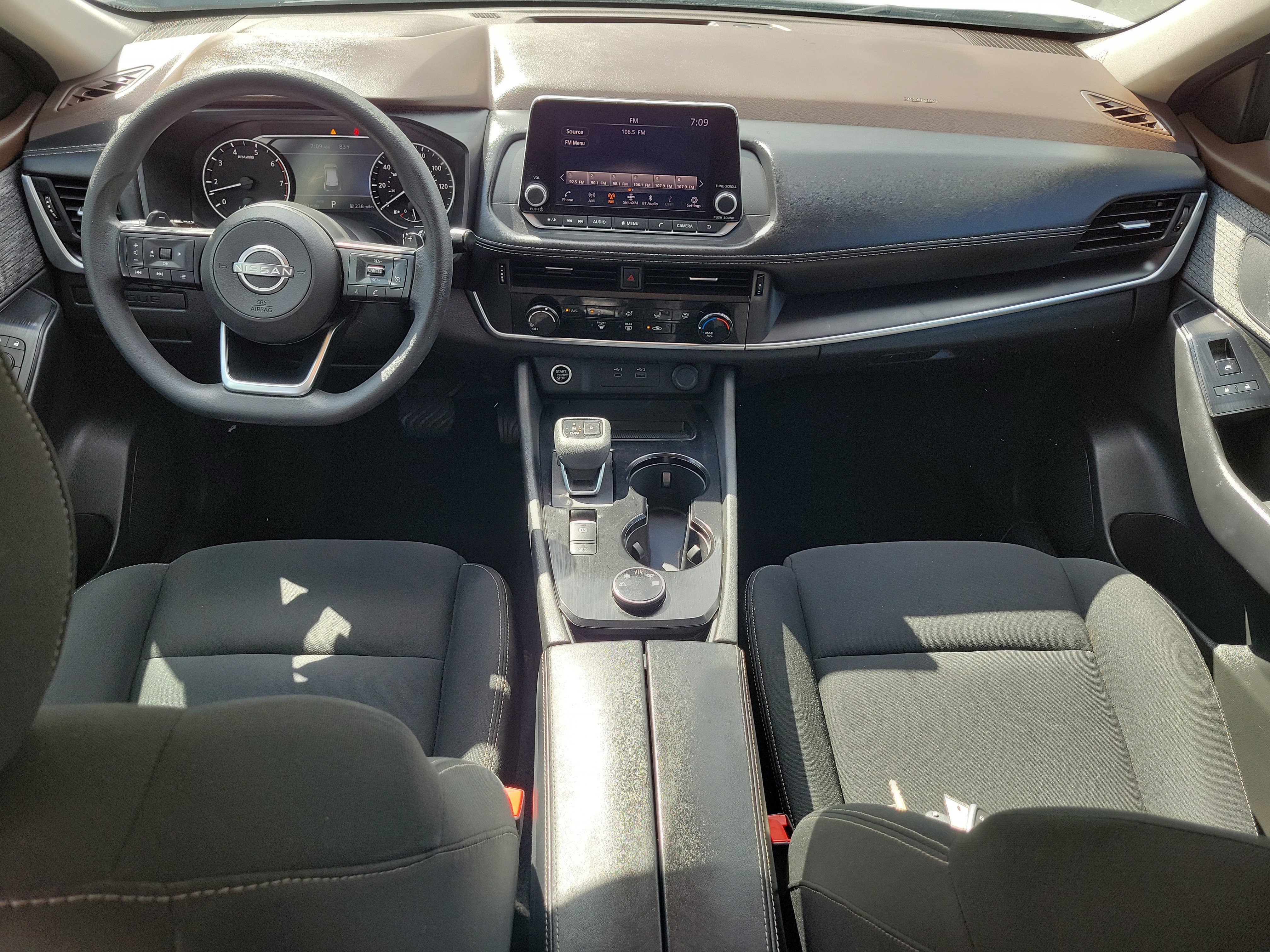 Used 2023 Nissan Rogue S AWD/4WD image 16