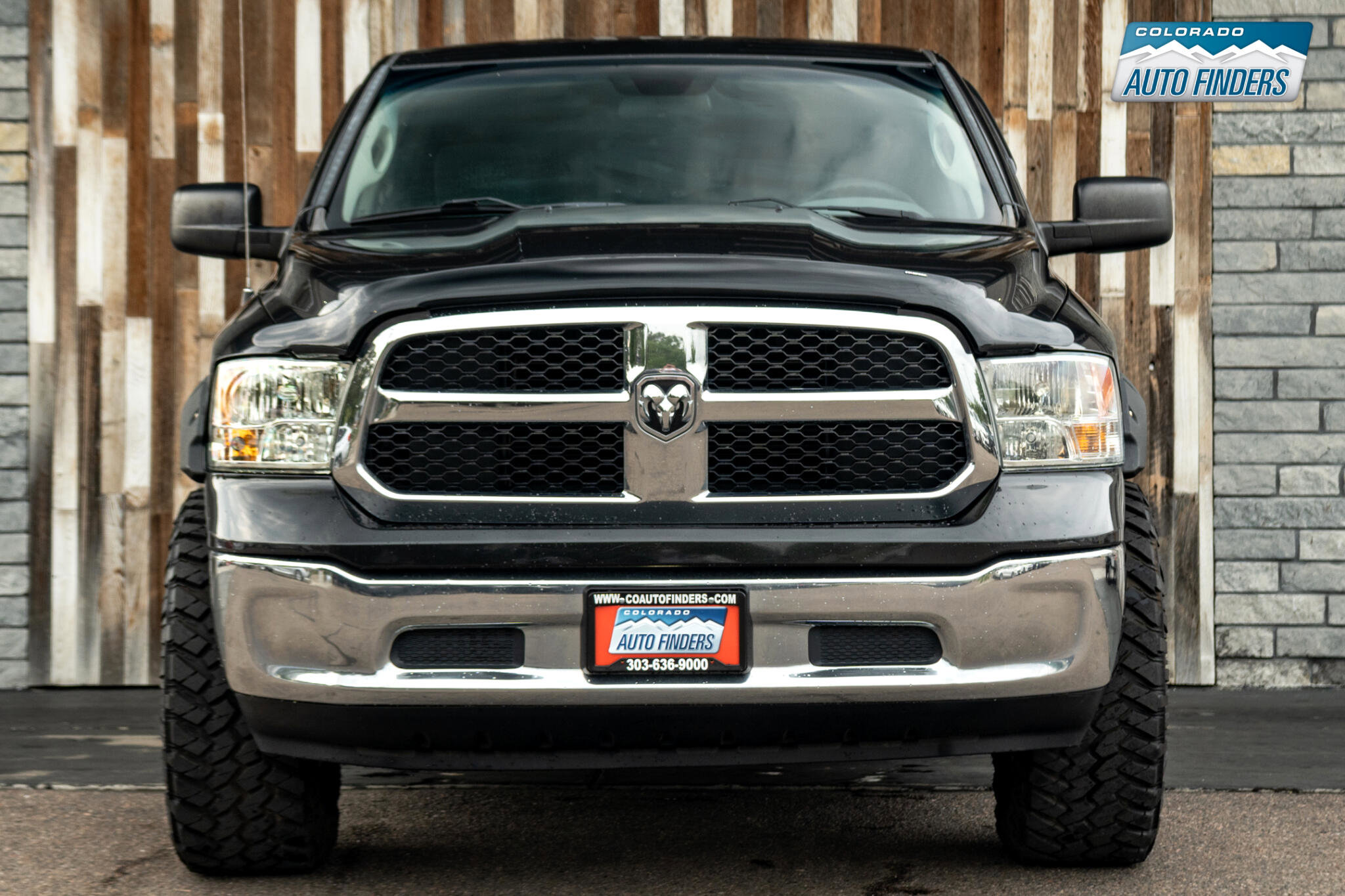 Used 2017 RAM 1500 Classic SLT image 6