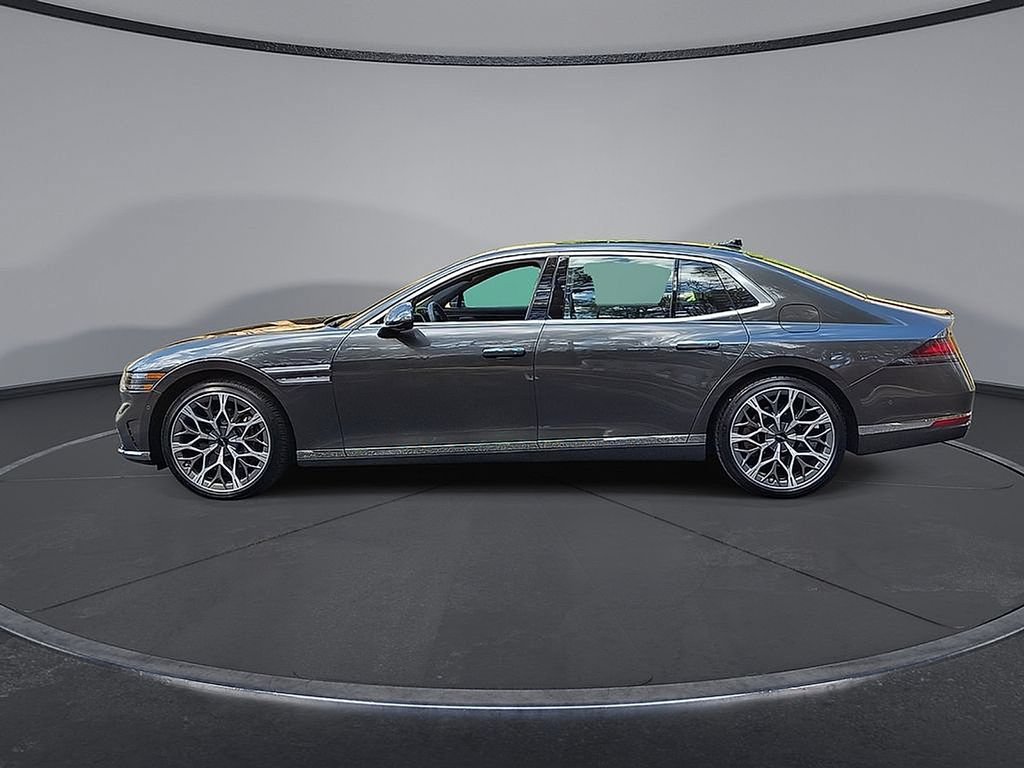Used 2025 Genesis G90 3.5T AWD/4WD image 5