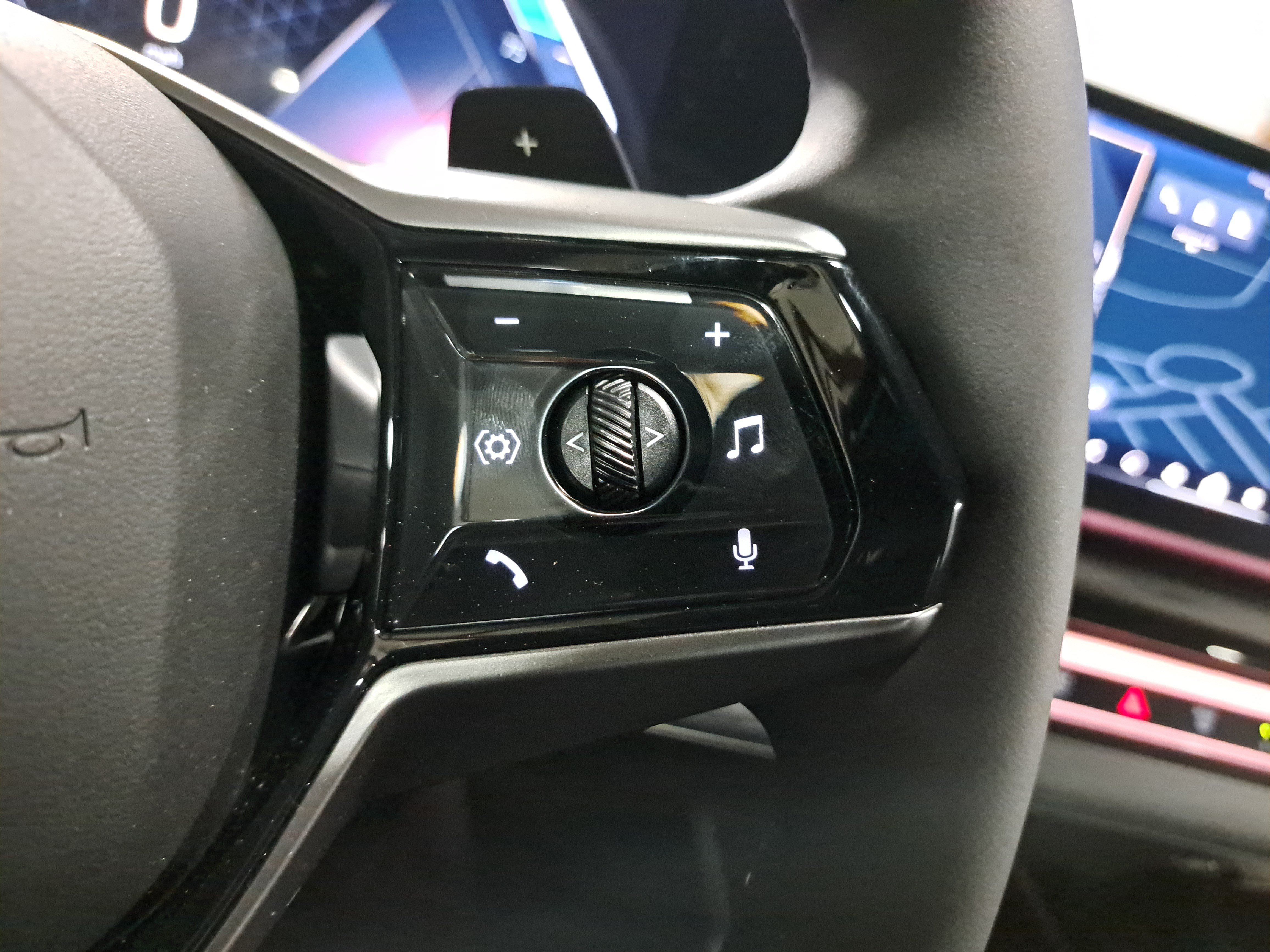 New 2027 BMW 530i xDrive AWD/4WD image 18