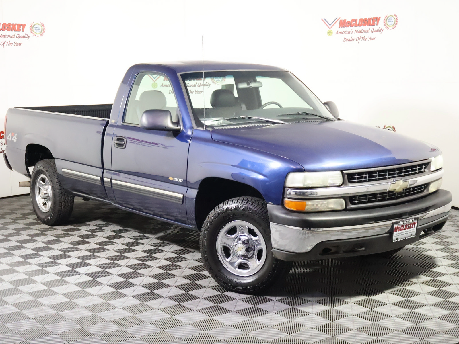 Used 1999 Chevrolet Silverado 1500 4x4 Regular Cab w/ Exterior Appearance Pkg image 2