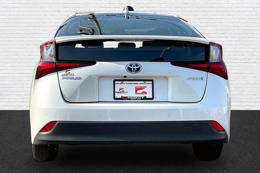 Used 2022 Toyota Prius LE FWD image 5