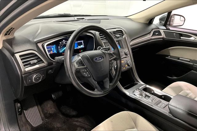 Used 2017 Ford Fusion S image 17