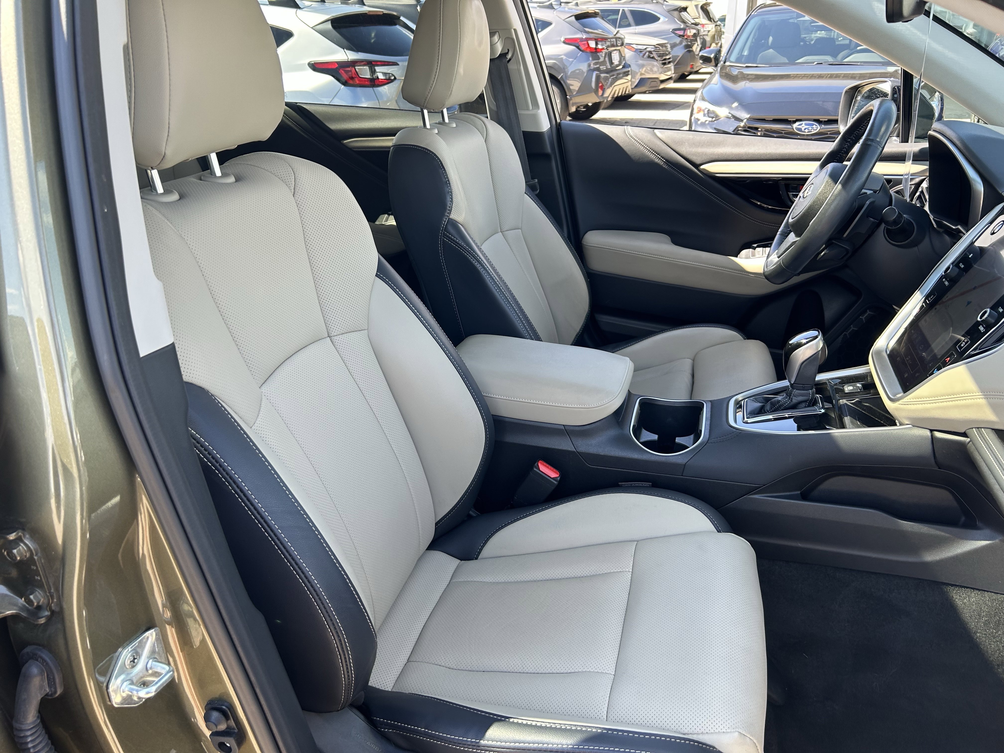 Used 2023 Subaru Outback Limited image 26