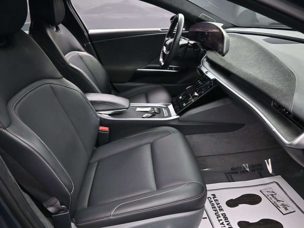 Used 2024 Lucid Air Touring image 32