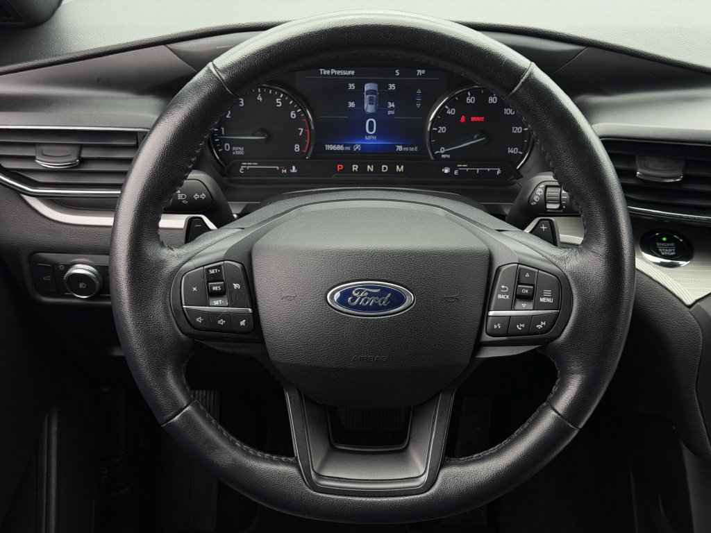 Used 2020 Ford Explorer XLT w/ Equipment Group 202A RWD image 12