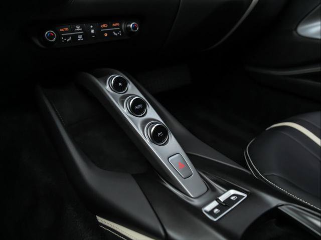 Used 2020 Ferrari 812 Superfast RWD image 31