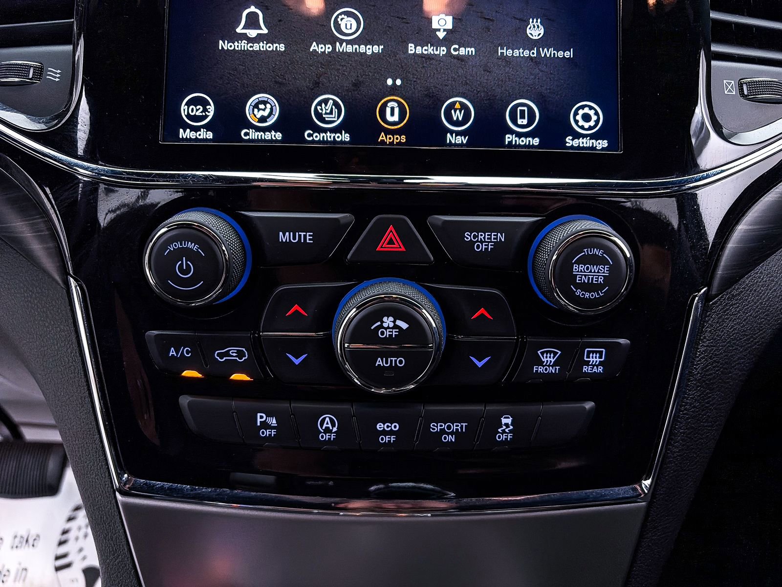 Used 2021 Jeep Grand Cherokee Laredo X RWD image 18