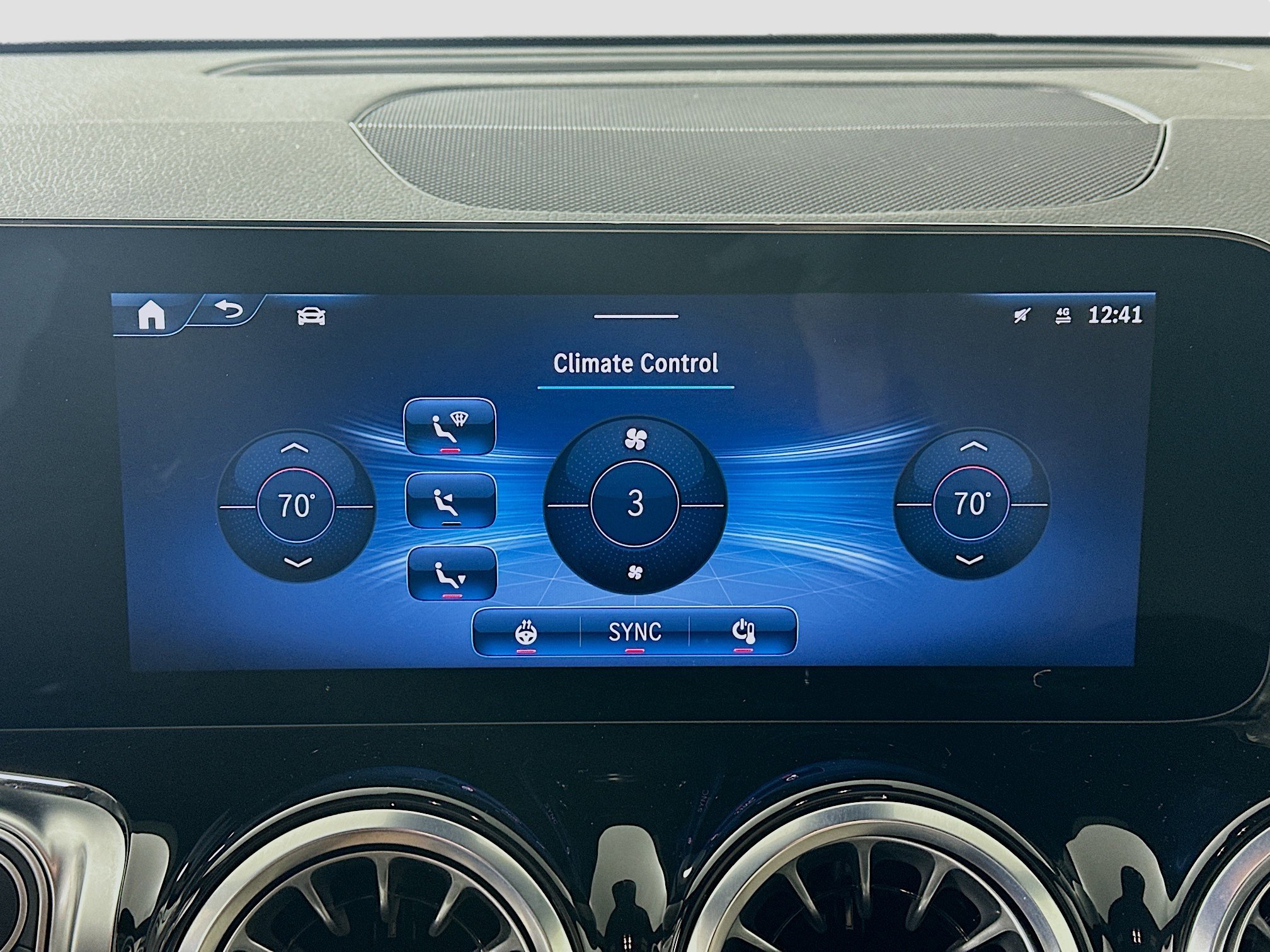 Certified 2025 Mercedes-Benz GLB 250 4MATIC image 20