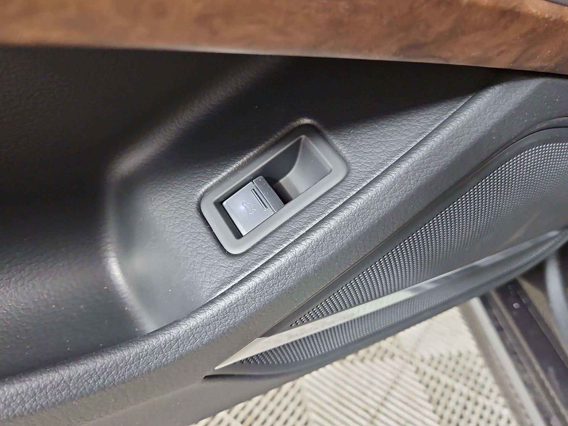 New 2026 Audi A8 L 3.0T image 20