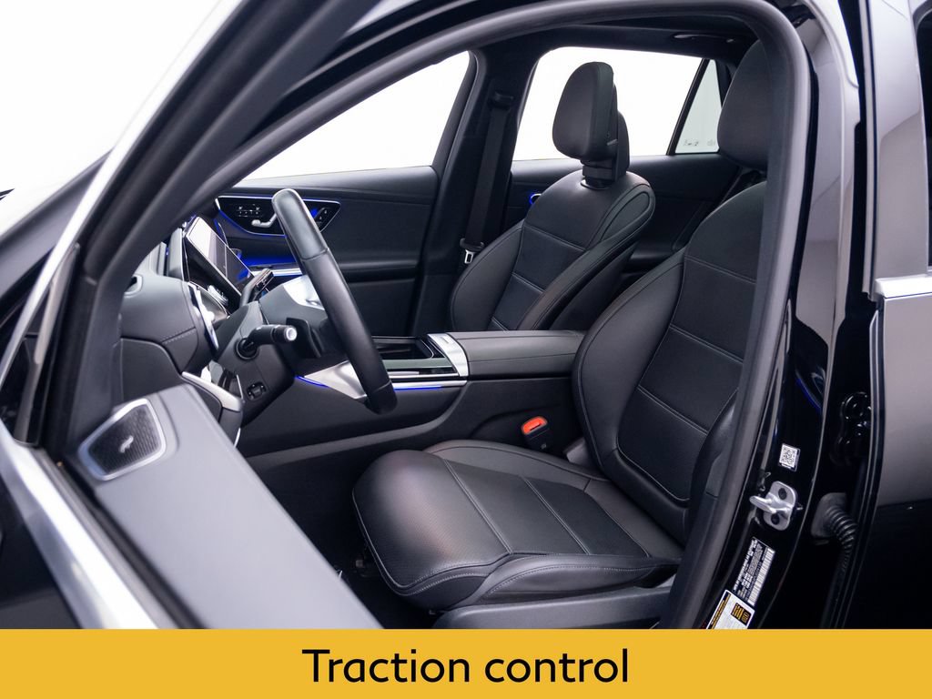 Used 2023 Mercedes-Benz GLC 300 4MATIC w/ Exclusive Trim Package image 16
