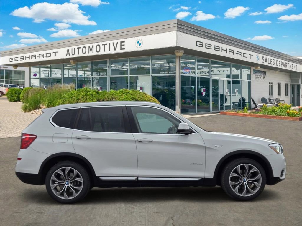 Used 2016 BMW X3 xDrive28d image 4