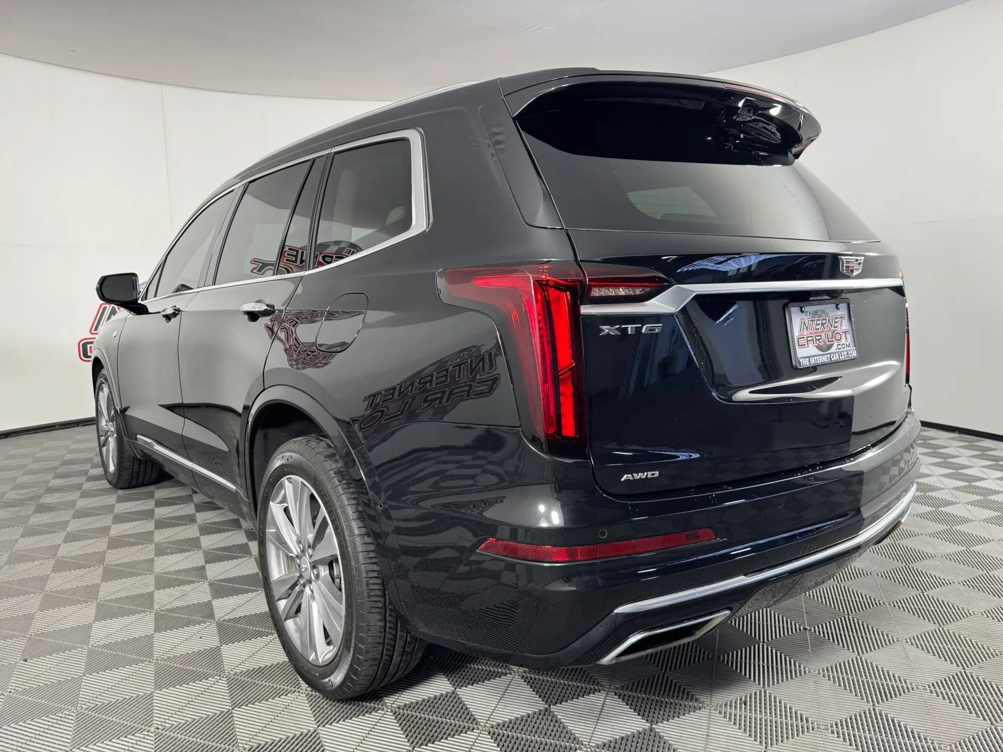 Used 2024 Cadillac XT6 Premium Luxury w/ Technology Package AWD/4WD image 29