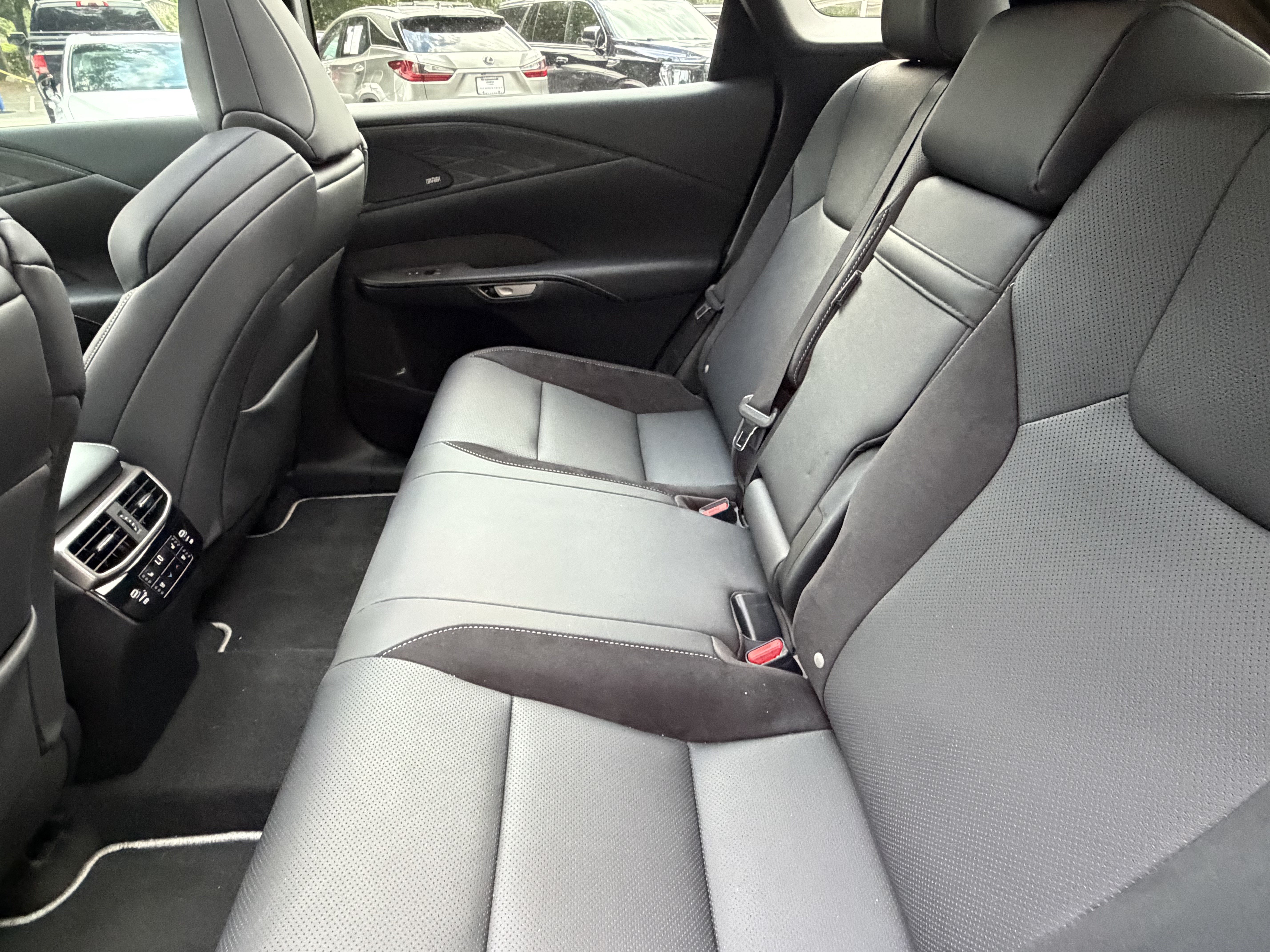 Used 2026 Lexus RX 500h F Sport w/ Convenience Package AWD/4WD image 31