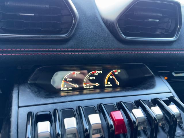 Used 2018 Lamborghini Huracan Performante image 20