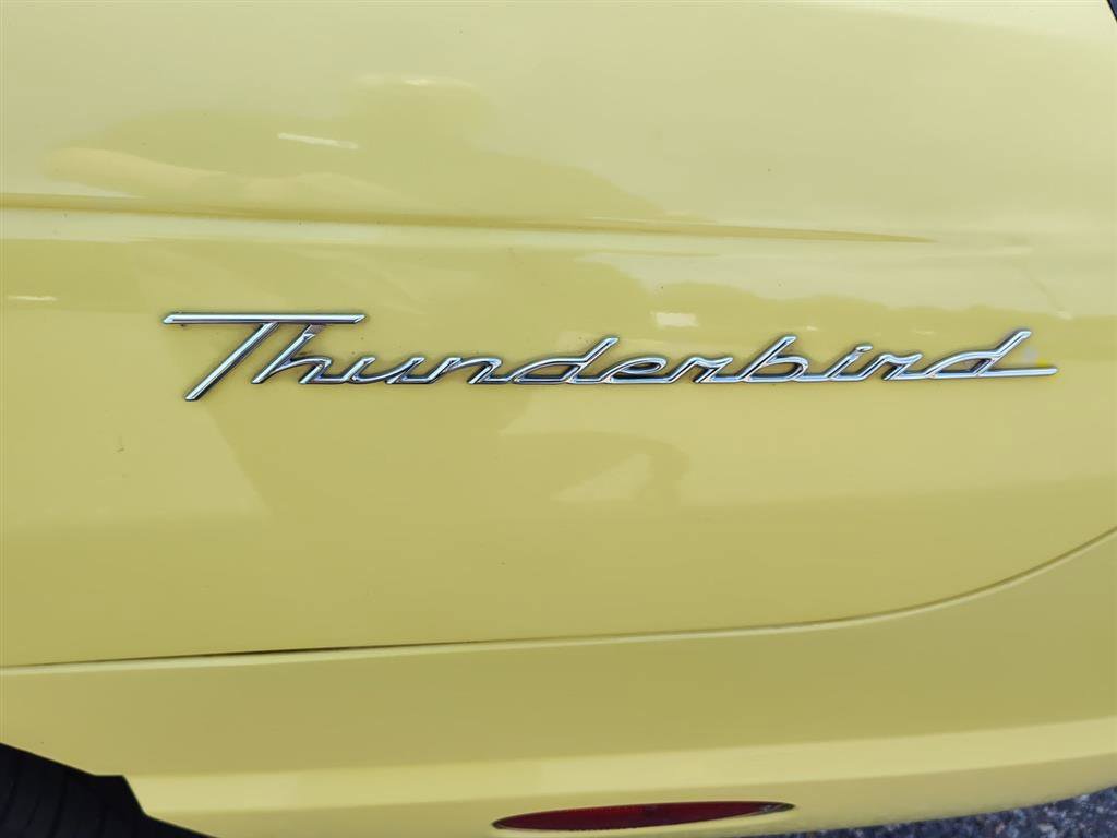 Used 2002 Ford Thunderbird Deluxe image 5