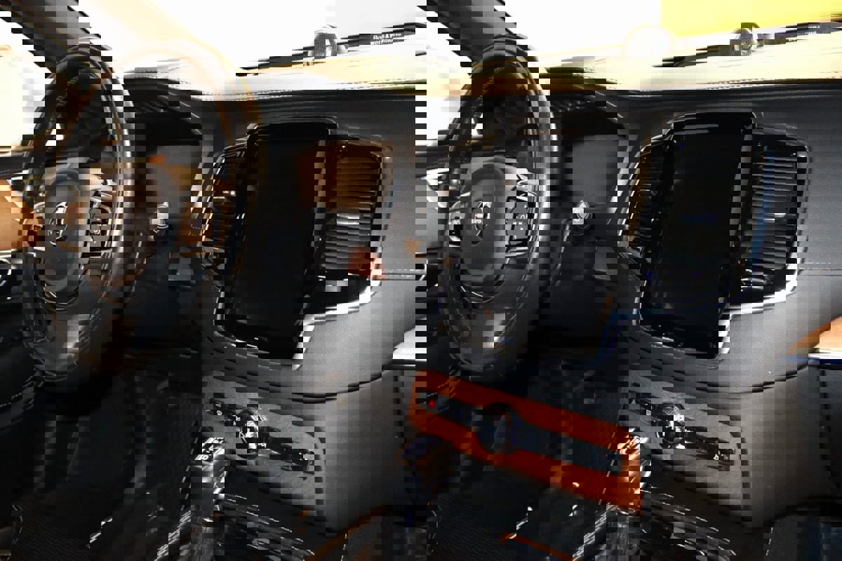 Used 2018 Volvo XC90 T6 Inscription w/ Convenience Package image 64