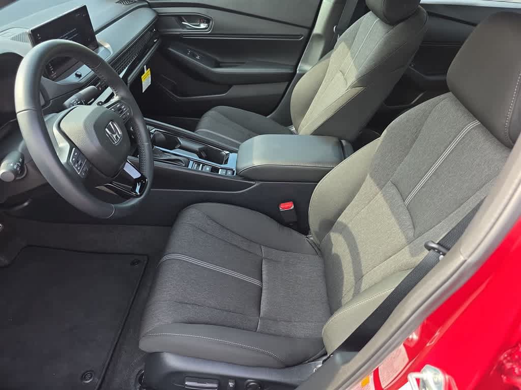 Used 2025 Honda Accord Sport image 14