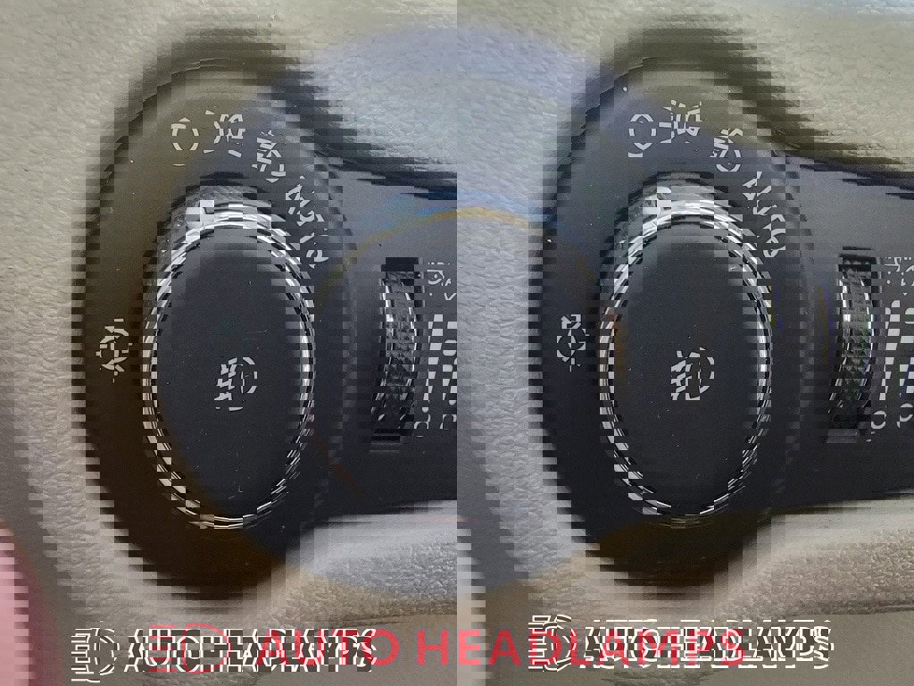 Used 2021 Chrysler Pacifica Touring-L image 23