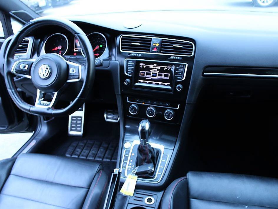 Used 2015 Volkswagen GTI SE w/ Lighting Package (SEL) FWD image 15